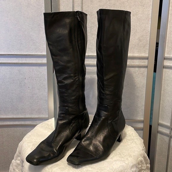 Cole Haan size 9 B - Picture 2 of 14